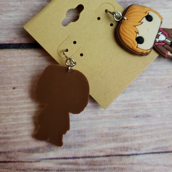 New Ron Weasley Harry Potter Dangle Earrings - Picture 5 of 5